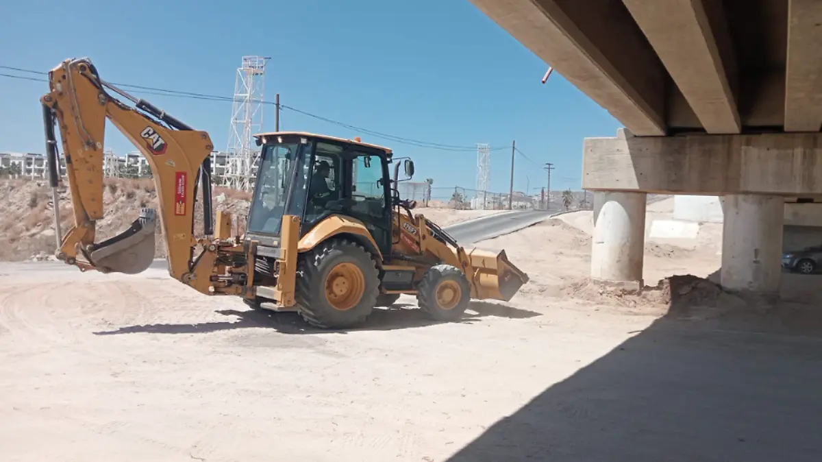 Realizan limpieza en el Arroyo Salto Seco en CSL